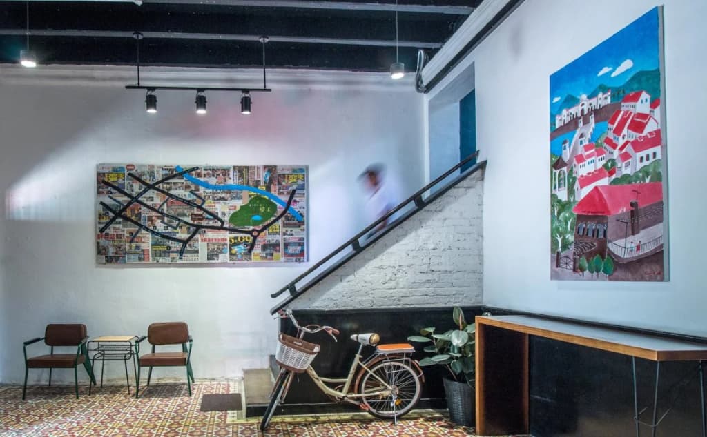 The Brownstone Hostel & Space - photo 15