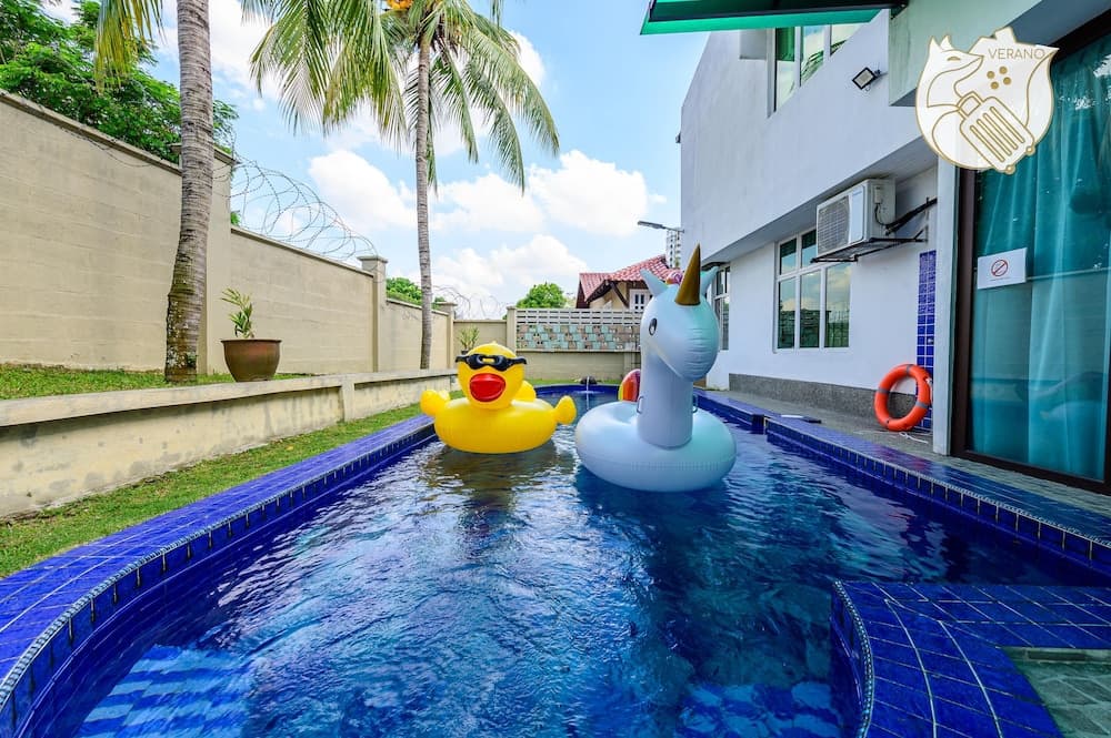 6BR Ampang Pool Villa 26P with Garden - photo 2