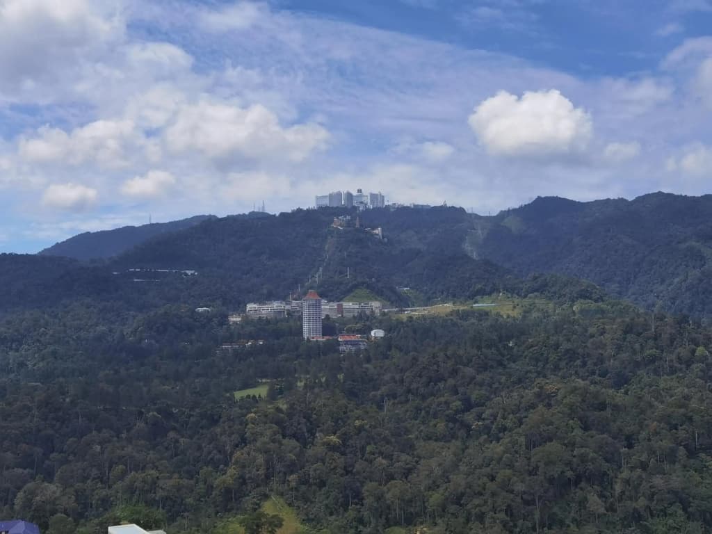 Windmill Upon Hill - Luxurious Sky Villa - 360SkyPool - Heated Pool - Mountainous Genting View - Genting Highland by YourEasyStay - photo 37