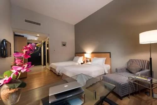 Kingwood hotel - photo 2