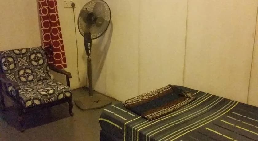 Jalan Jalan Emas Guest House - photo 5