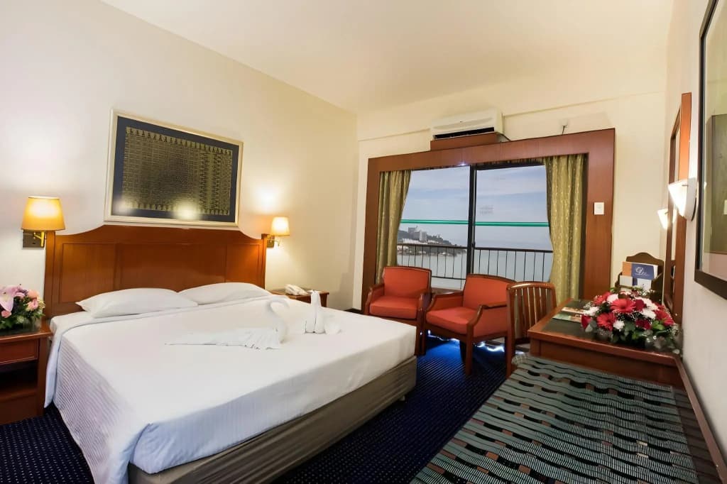 Rainbow Paradise Beach Resort - photo 6