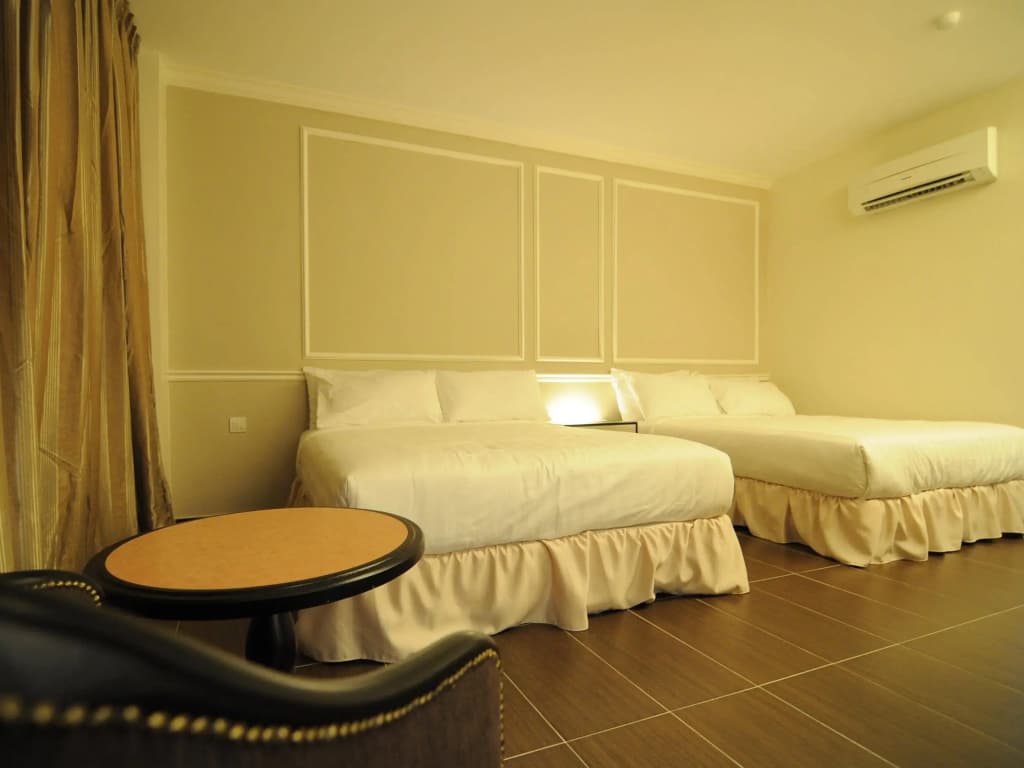 Luscious Hotel - photo 5