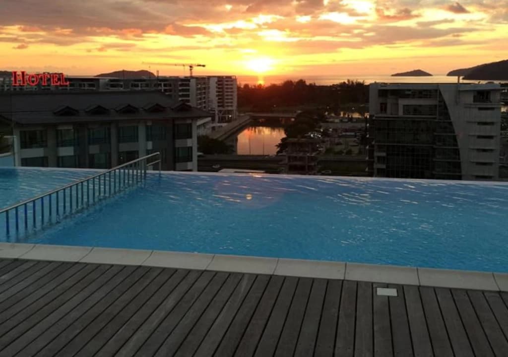 Sky Hotel Kota Kinabalu - photo 8