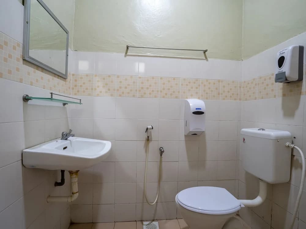 OYO 90585 D Pearl Hotel - photo 6