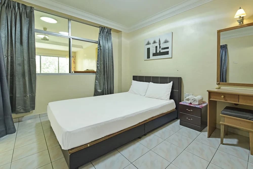 Apartment Teluk Batik - photo 3