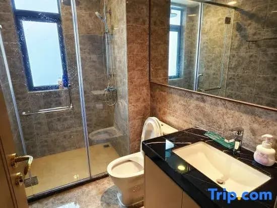 R&F SeaView 2BR  High-End Design, 1 Carpark , 6pax - photo 3