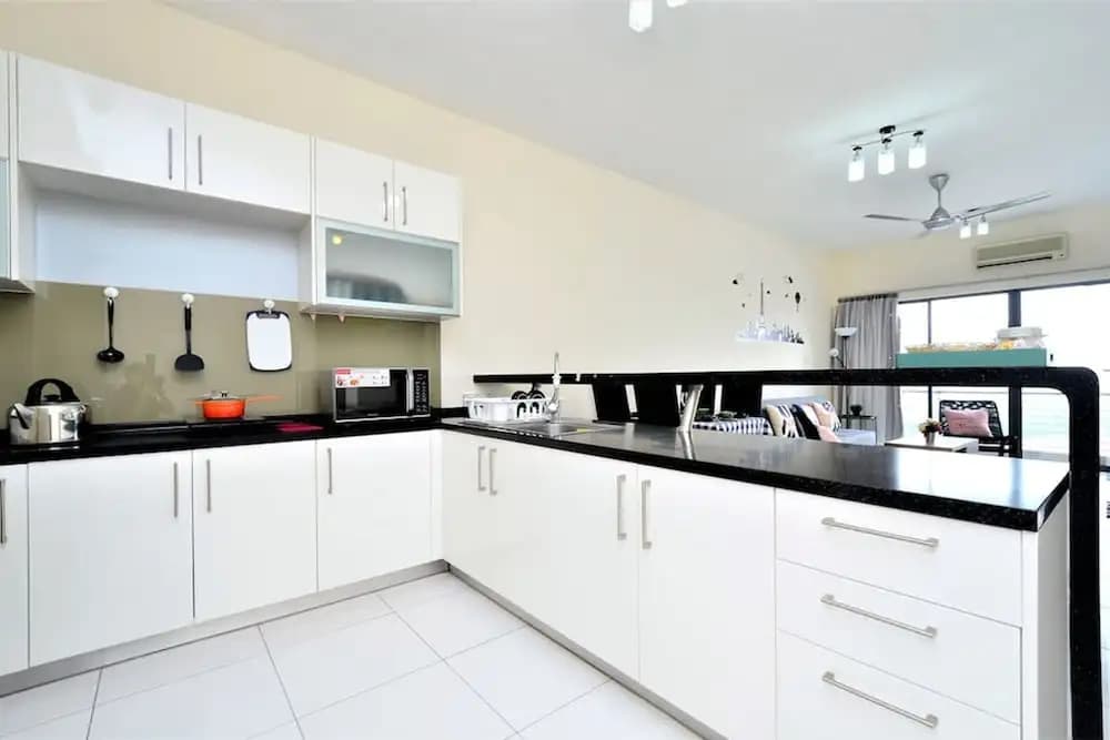 Dewy Setiawalk Puchong Fam. Apt 4-7pax near Sunway - photo 18