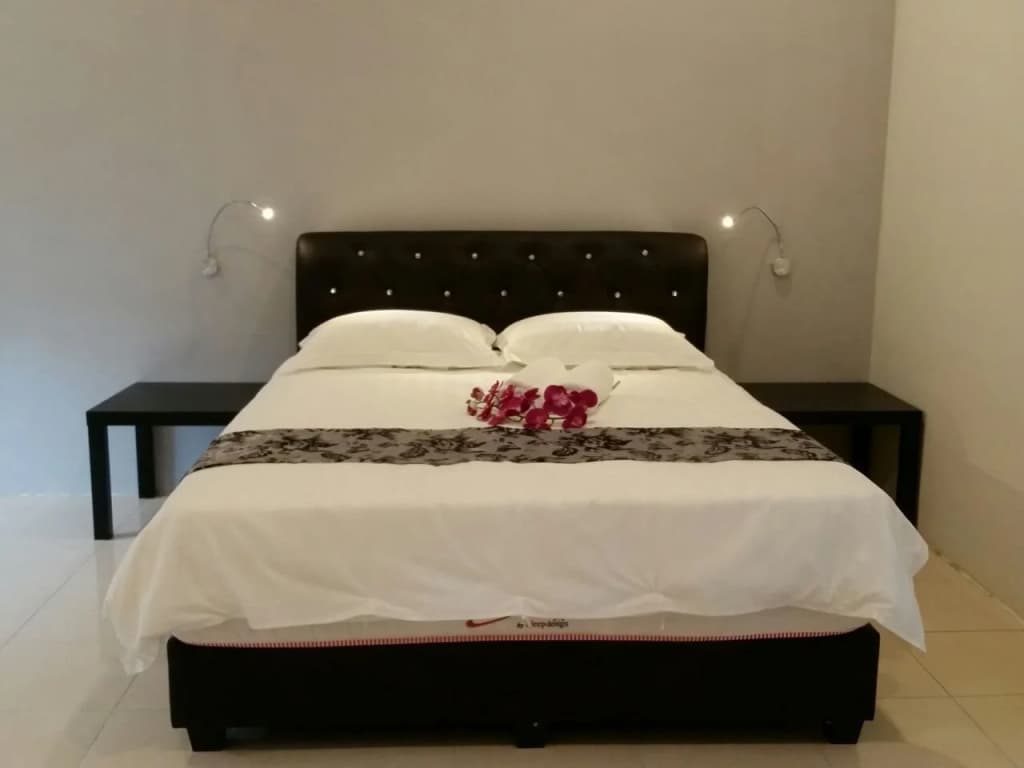 Kemaman Resthouse - photo 3