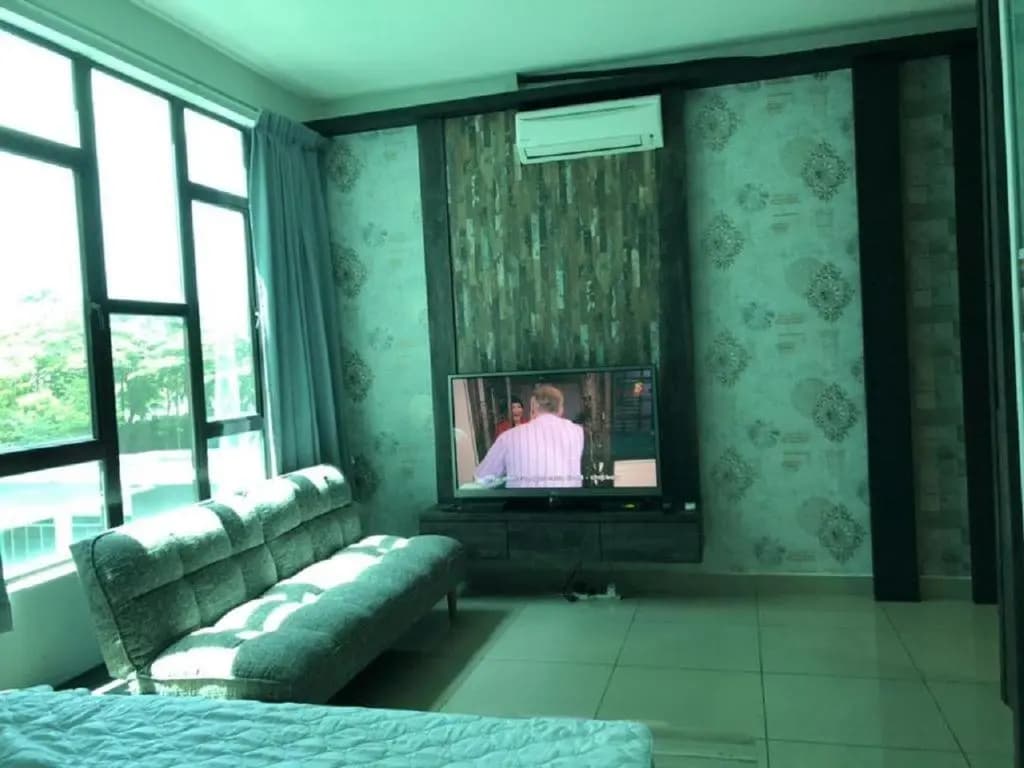 02-AUSTIN REGENCY JY HOMESTAY for 2pax Pool View - photo 2