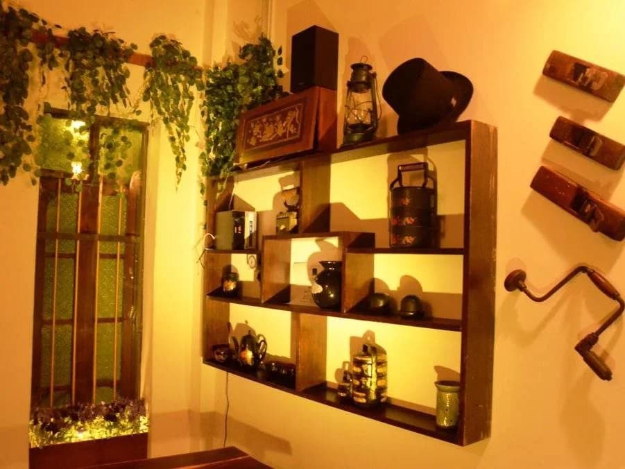 Hotel Ceylon - photo 1