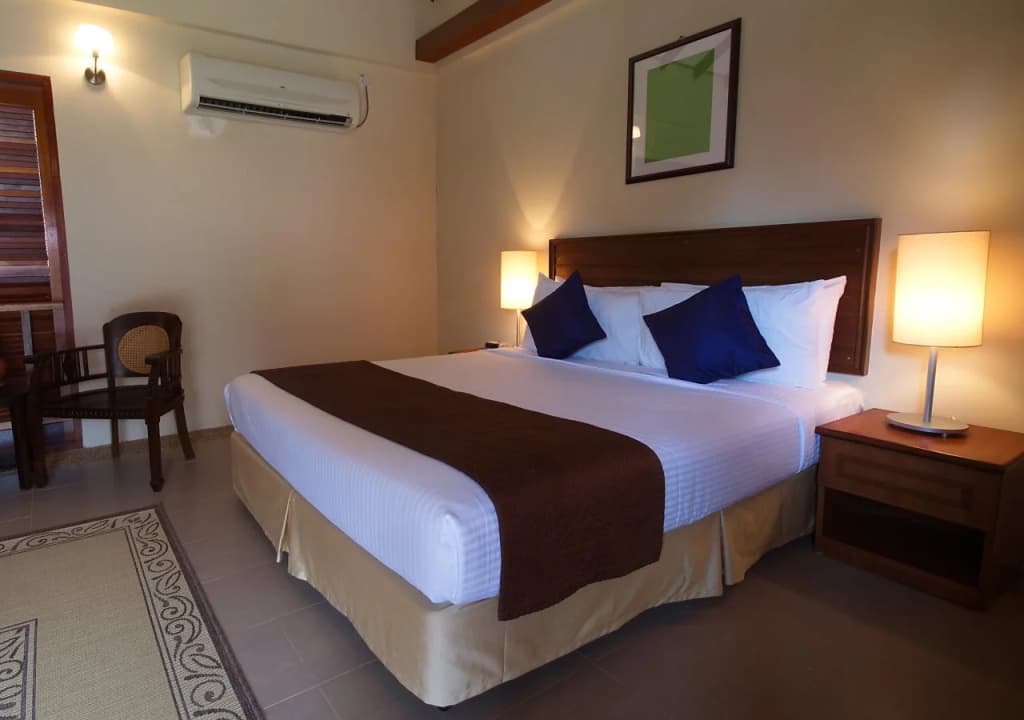 Ulek Beach Resort - photo 2