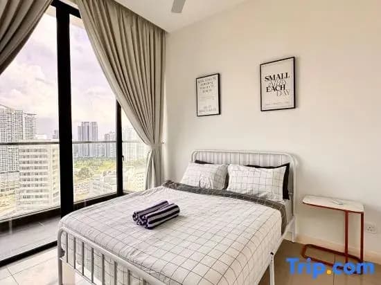 D’Pristine 4 bed room opposite legoland and medini - photo 2