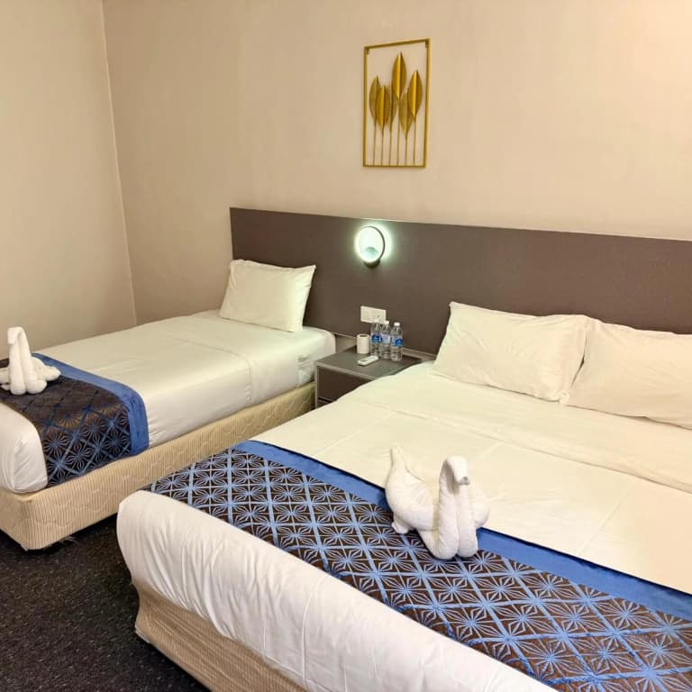 OYO 44043 First Garden Hotel - photo 13