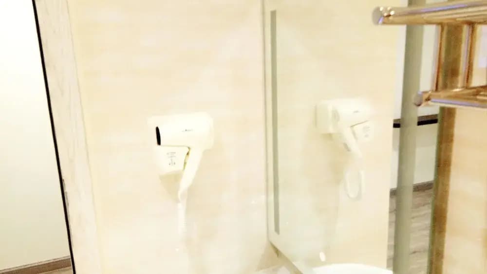 Valentino Rooms by VPHS - Chinatown - photo 45