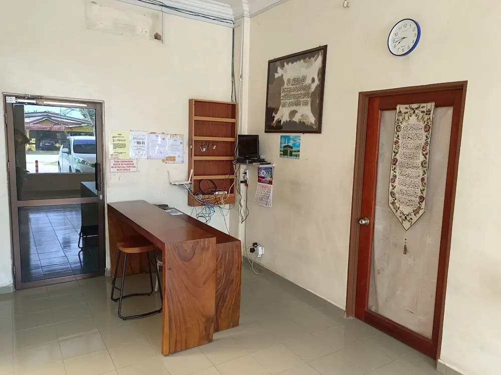 OYO 90868 Oba Hotel - photo 3