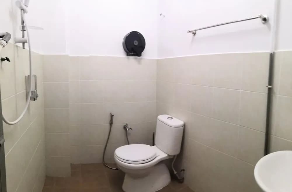 OYO 90363 Nyamanya Inn - photo 10