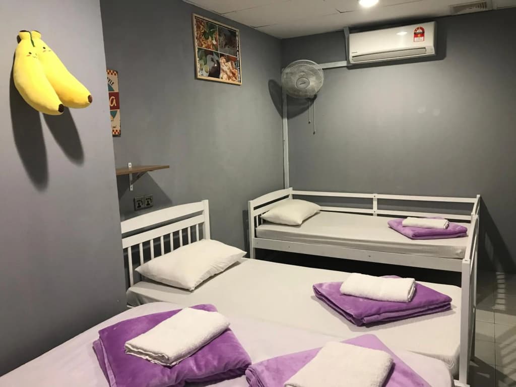 Nusantara Mattwaddien Hostel - photo 26