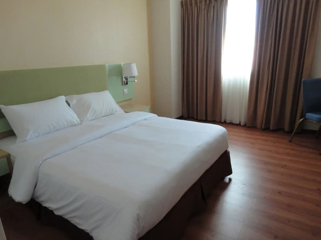 The Pavilion Hotel - photo 25