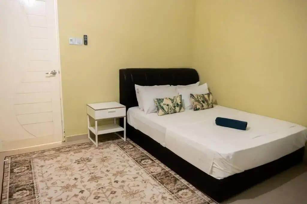 2 Storey Semi-D Homestay Nilai and KLIA, F1 Sepang with Pool - photo 5