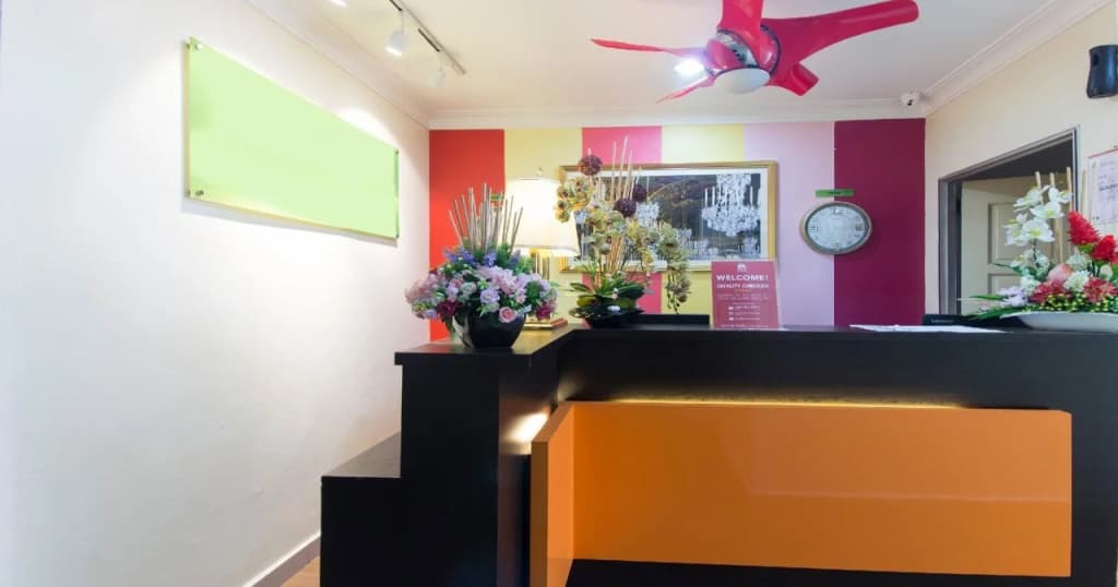 Hotel Sunjoy 9 by ZEN Rooms - main photo