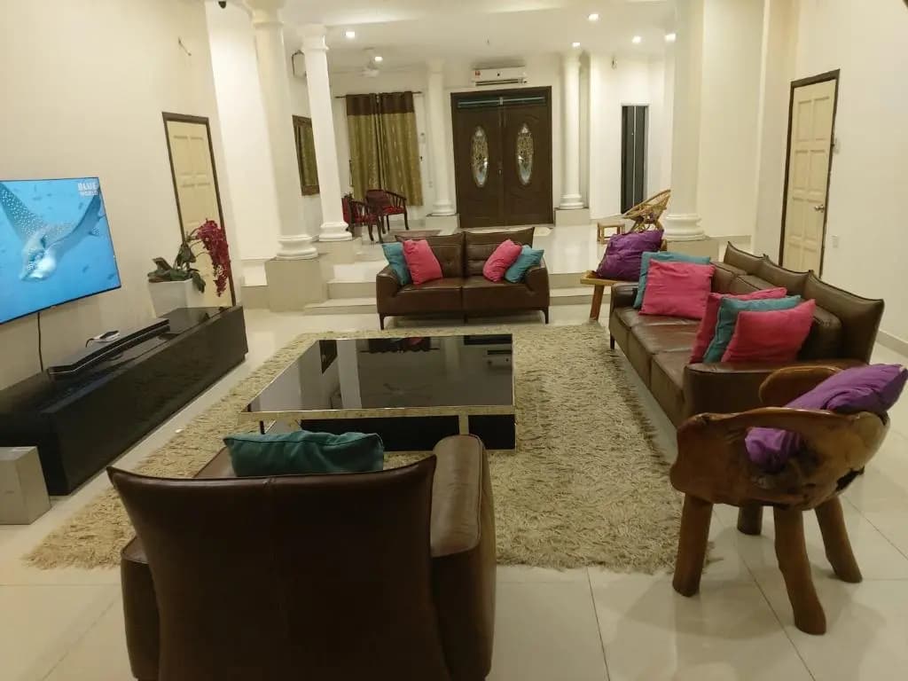 Homestay Villa Solihin Sungai Buloh - photo 1