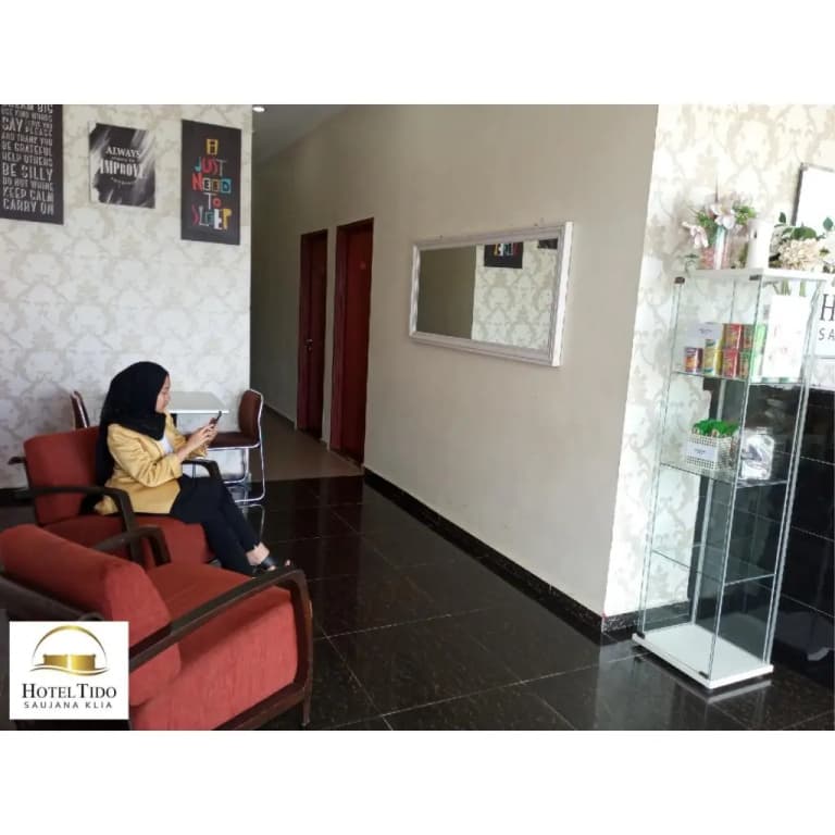 Hotel Zamburger Sepang - photo 2