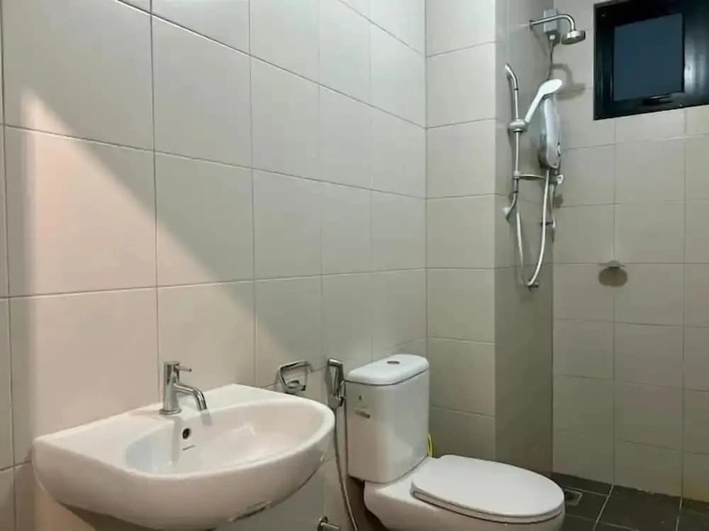Ramada Medini - photo 5