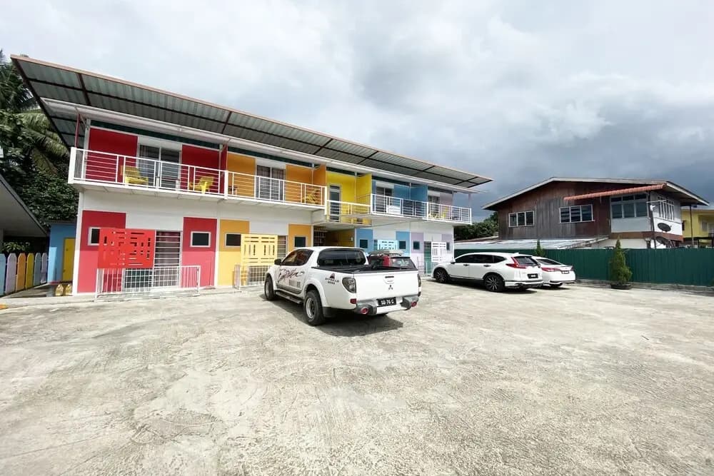 OYO HOME 90312 Rainbow Guesthouse - photo 9