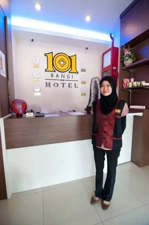 101 Hotel Bangi - photo 17