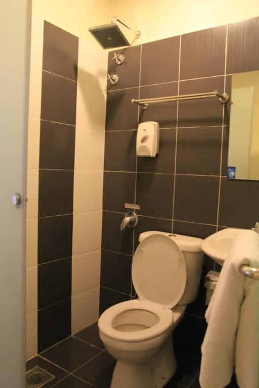 Putra One Avenue Hotel - photo 9