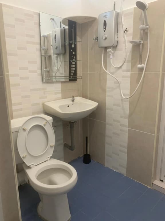 1 Bathroom share with 2 Queen Room Bukit Mertajam Alma Impian - photo 5