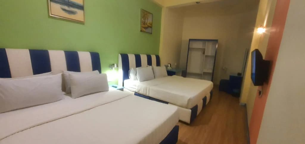 Smurf Inn Homestay - photo 6