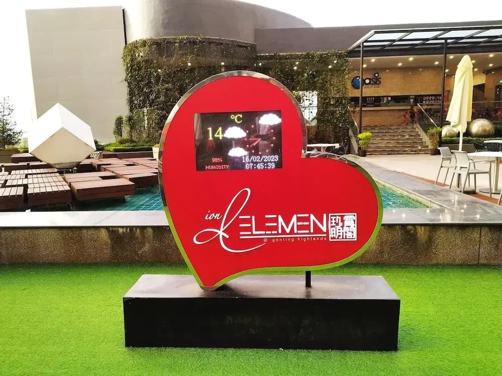 GENTING FoggyCold StayCation AT Ion Delemen By HAPYHOME - photo 42