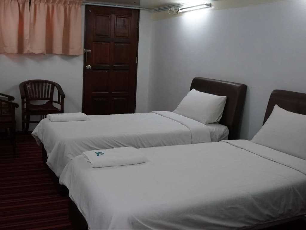 OYO 90037 The 7 Lodge Tambunan - photo 2