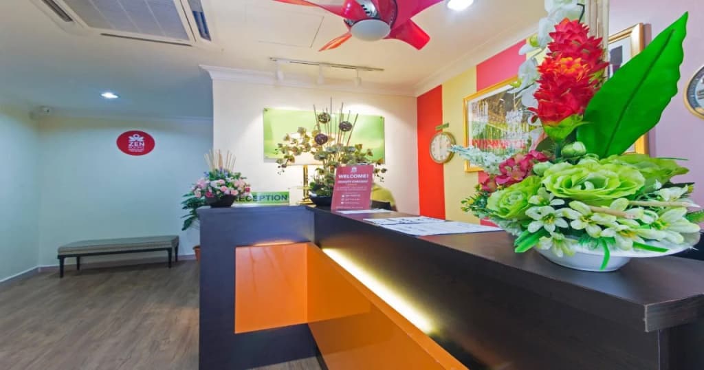 Hotel Sunjoy 9 by ZEN Rooms - photo 9