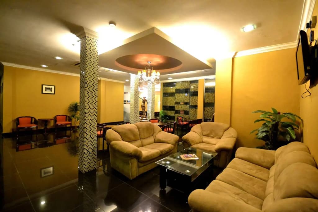 Hotel Rae Bukit Bintang - photo 2