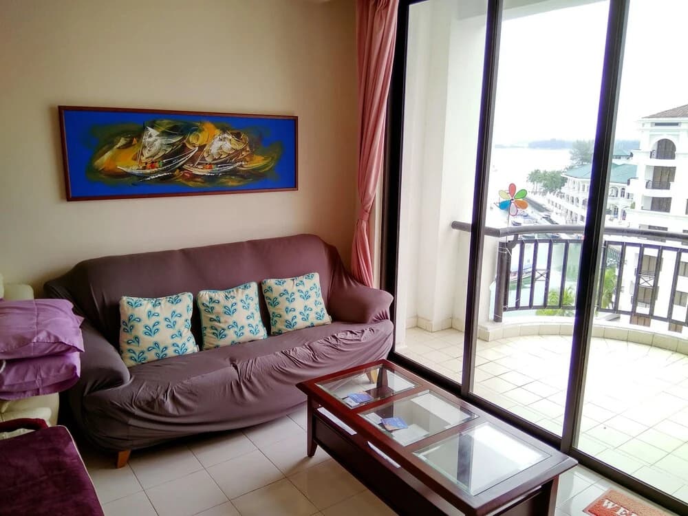 Avillion Cove Holiday Apartment - photo 1