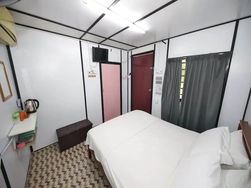 OYO 90960 Rajawali D'cabin Chalet Room - photo 8