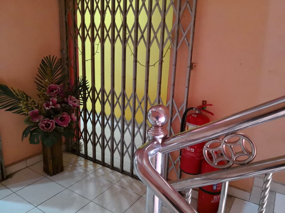 Lucky Budget Hotel - photo 15