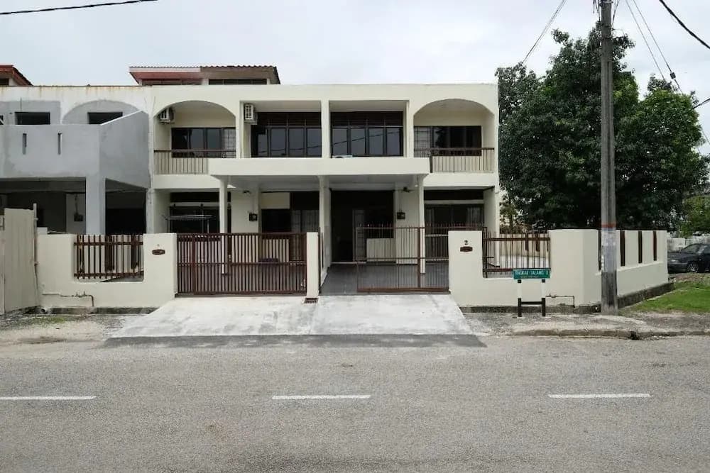 CLP Home near Sri Muniswarar Temple 2 - photo 1