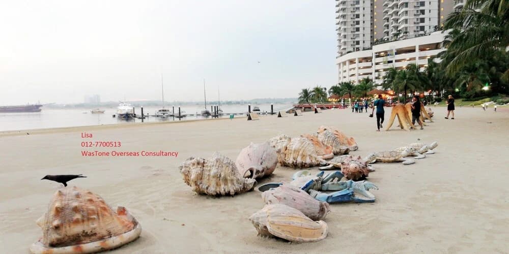 Sea View Homestay @ Country Garden Danga Bay - photo 22