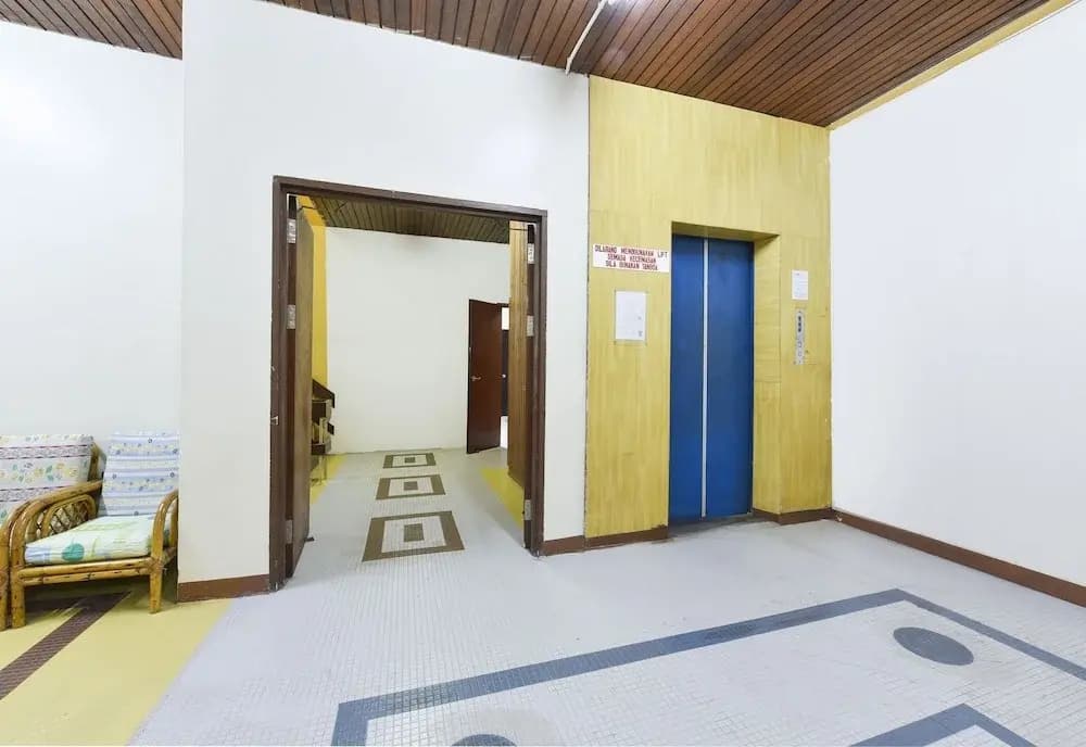 OYO 91052 Hotel Kenangan - photo 3