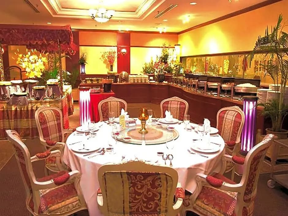 Dynasty Hotel - photo 11