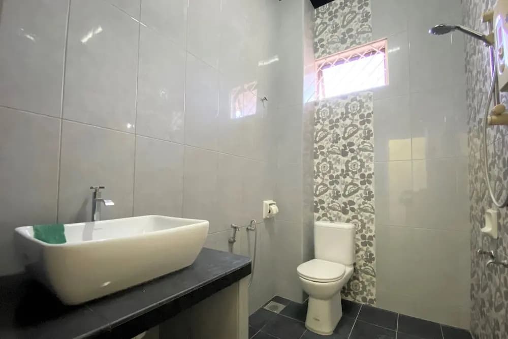 Oyo 90199 Homely&cozy House - photo 27