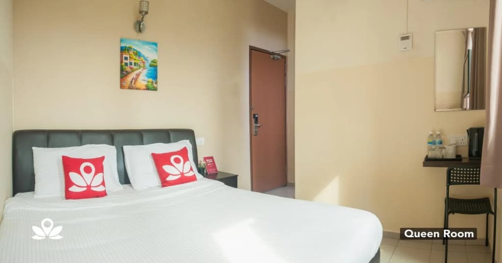 New Golden Star Hotel - photo 4