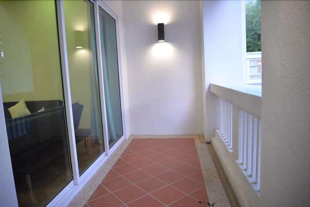 One BR Apartment Straits Quay Penang - photo 6