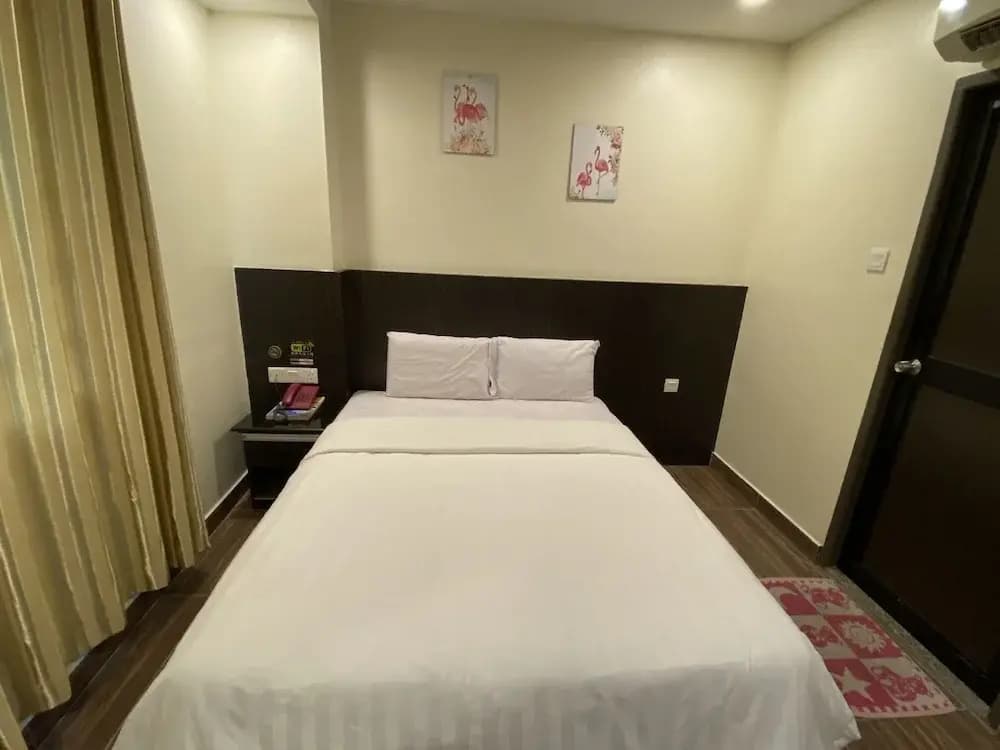 OYO 89775 98inn - photo 4