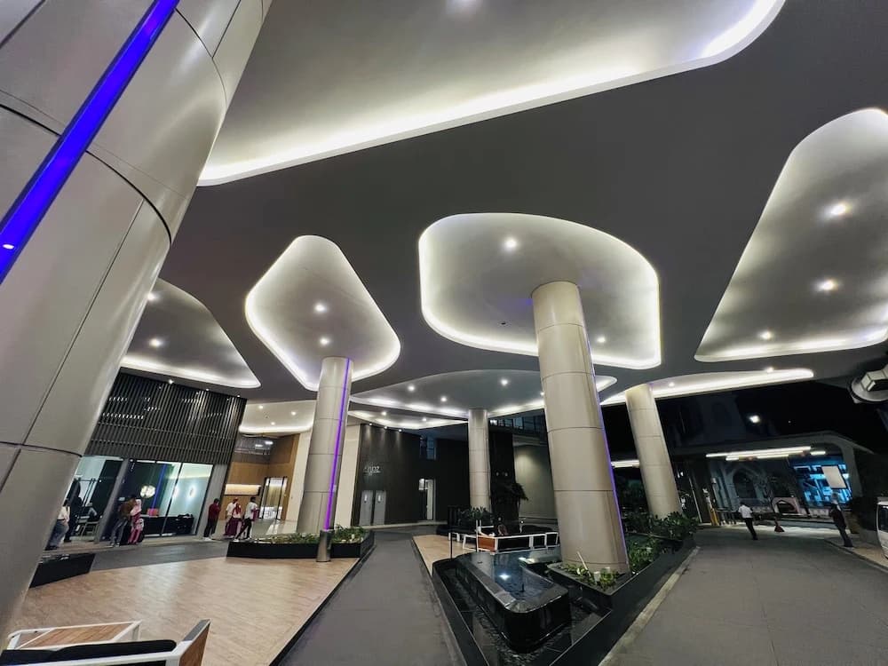 Robertson BY Shahjalal Suites - photo 2