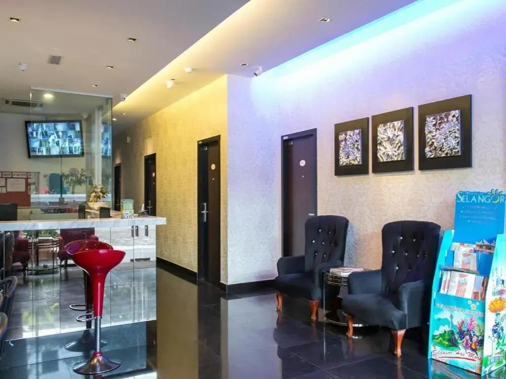D'Metro Hotel - photo 4